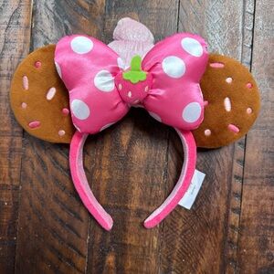 Disney Parks Minnie Mouse Strawberry Cupcake Munchlings Ears Headband - Like New